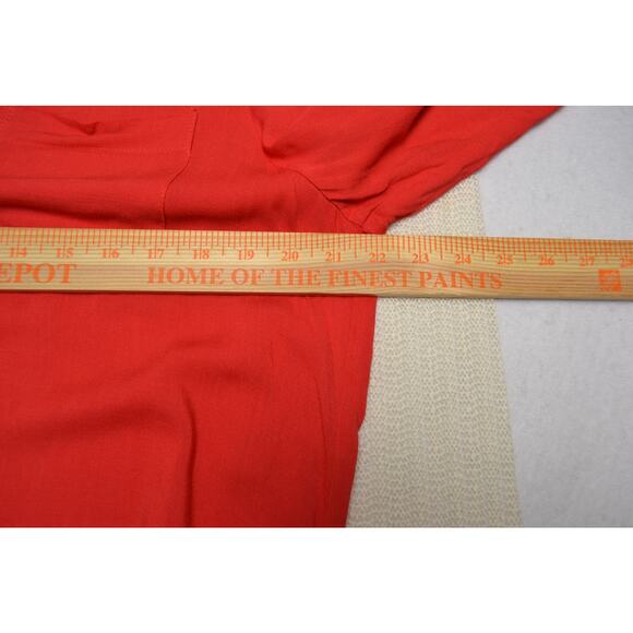 Chico's Women's Size 2 XL‎ Red Roll Tab Sleeve Blouse Top Back Button Detail - Picture 9 of 10